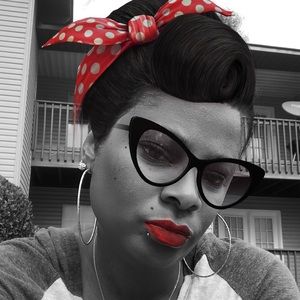 Meet your Posher, Linda